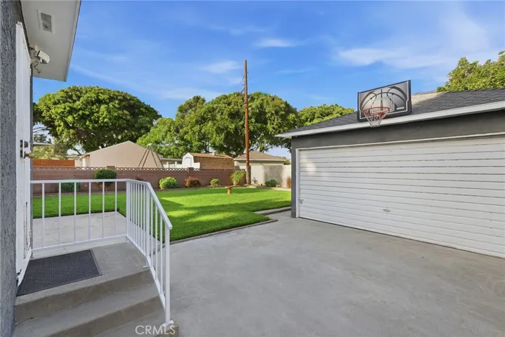 5728 Coldbrook Avenue, Lakewood, California 90713