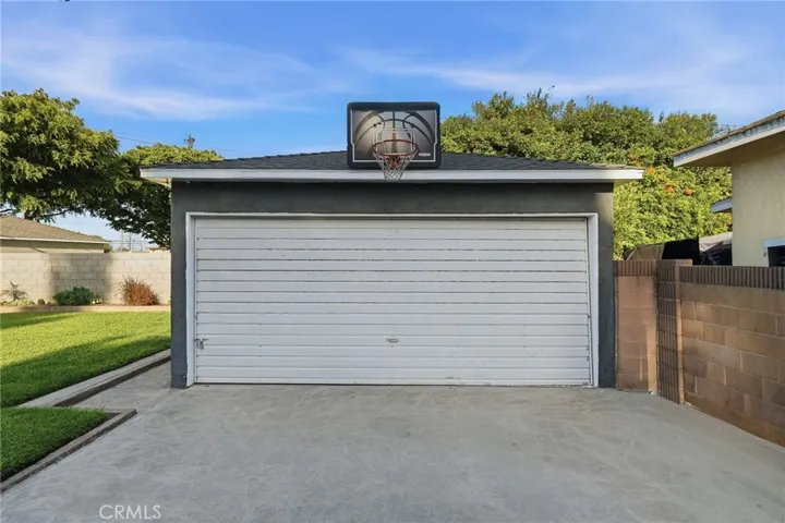 5728 Coldbrook Avenue, Lakewood, California 90713