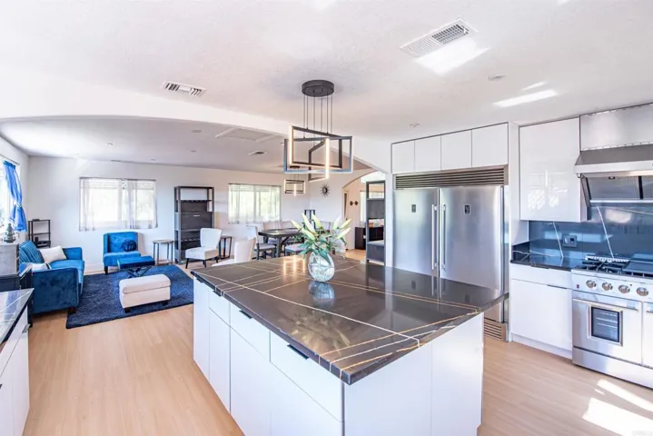 2715 S Centre City Parkway, Escondido, California 92025