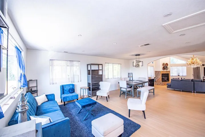 2715 S Centre City Parkway, Escondido, California 92025
