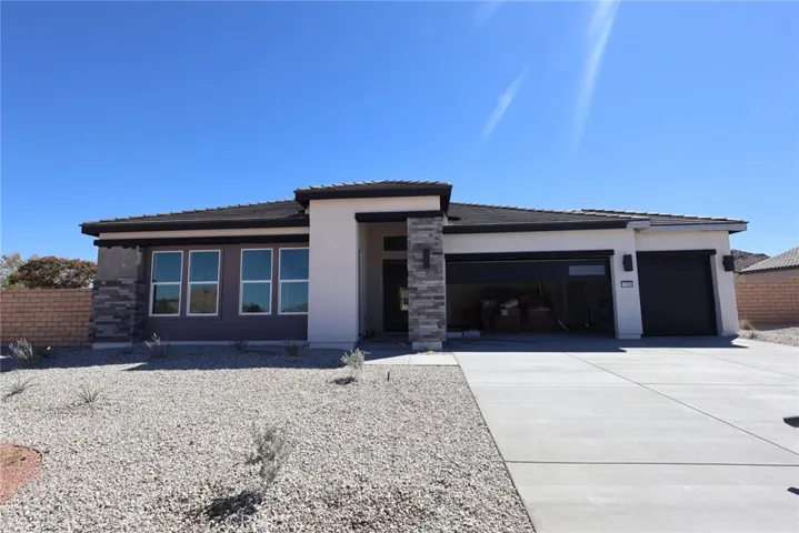 17055 Ta Wan Ka, Apple Valley, California 92307