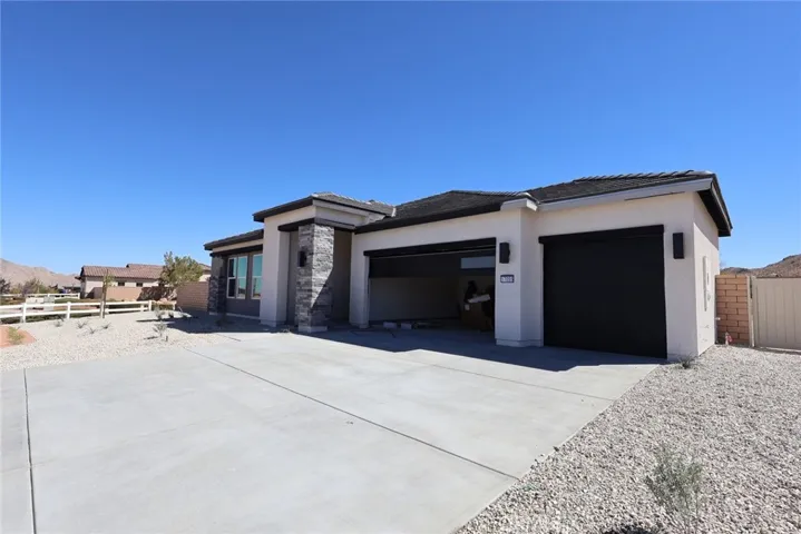 17055 Ta Wan Ka, Apple Valley, California 92307
