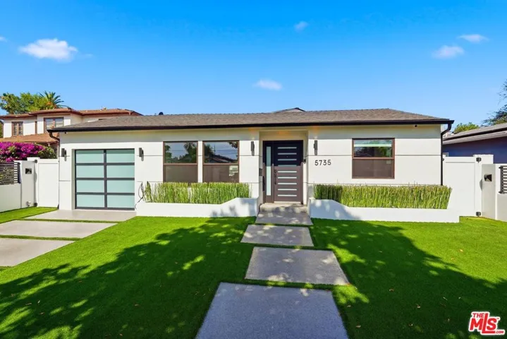 5735 Saloma Avenue, Los Angeles, California 91411