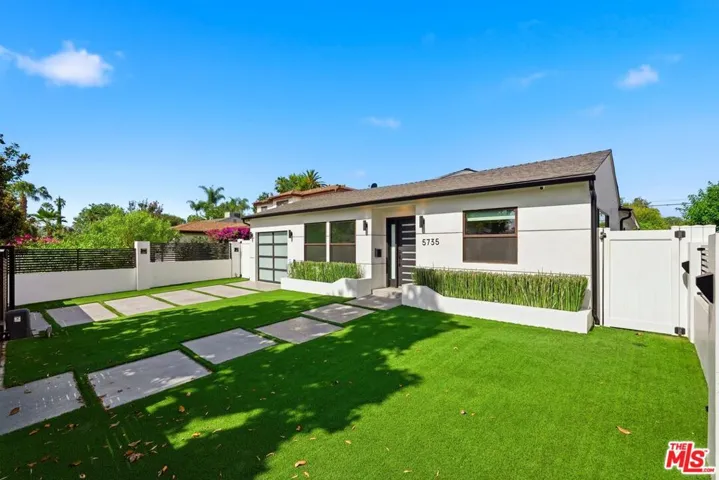 5735 Saloma Avenue, Los Angeles, California 91411