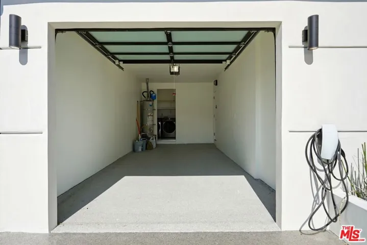 5735 Saloma Avenue, Los Angeles, California 91411