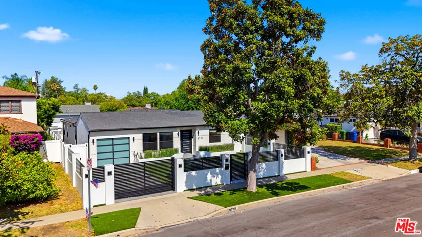 5735 Saloma Avenue, Los Angeles, California 91411