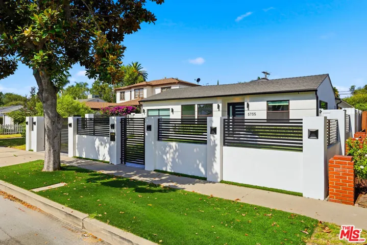 5735 Saloma Avenue, Los Angeles, California 91411