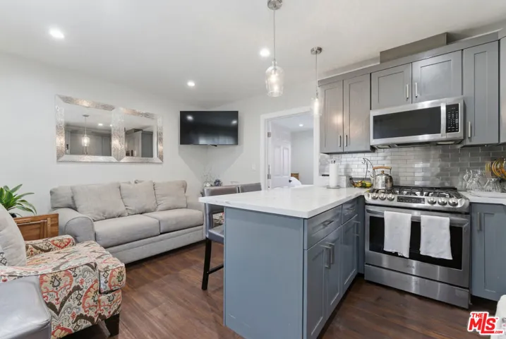 966 Worcester Avenue, Pasadena, California 91104