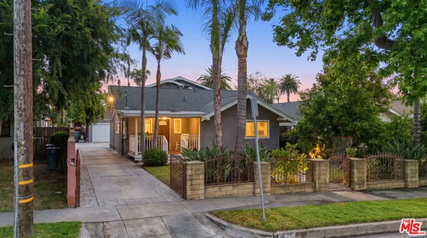 966 Worcester Avenue, Pasadena, California 91104