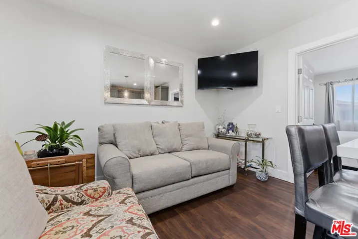 966 Worcester Avenue, Pasadena, California 91104