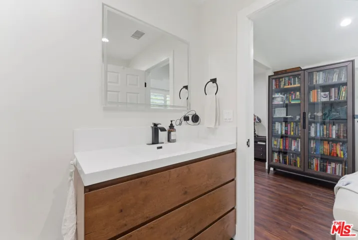 966 Worcester Avenue, Pasadena, California 91104