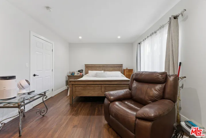966 Worcester Avenue, Pasadena, California 91104