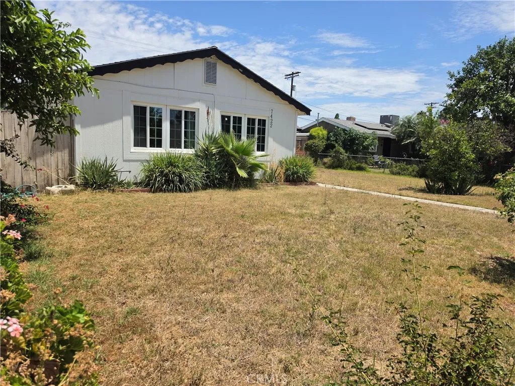 7422 Shoup Avenue, West Hills, California 91307 — photo 4