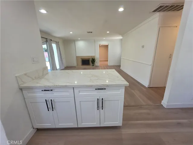 7422 Shoup Avenue, West Hills, California 91307