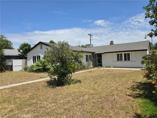 7422 Shoup Avenue, West Hills, California 91307