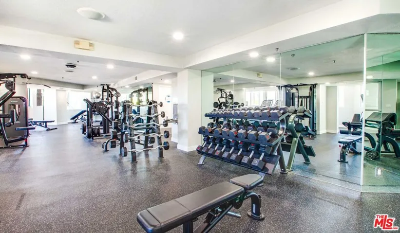 7660 Beverly Boulevard 407, Los Angeles, California 90036
