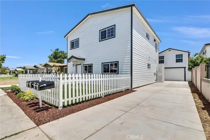 116 -114 N Cornell, Fullerton, California 92831