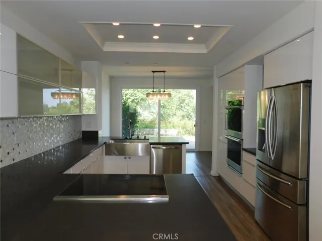 5 Lakefront, Irvine, California 92604