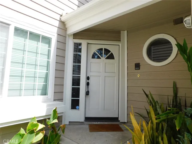 5 Lakefront, Irvine, California 92604