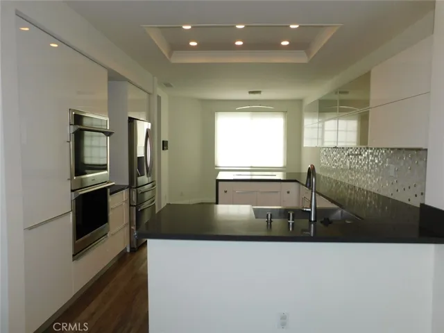 5 Lakefront, Irvine, California 92604