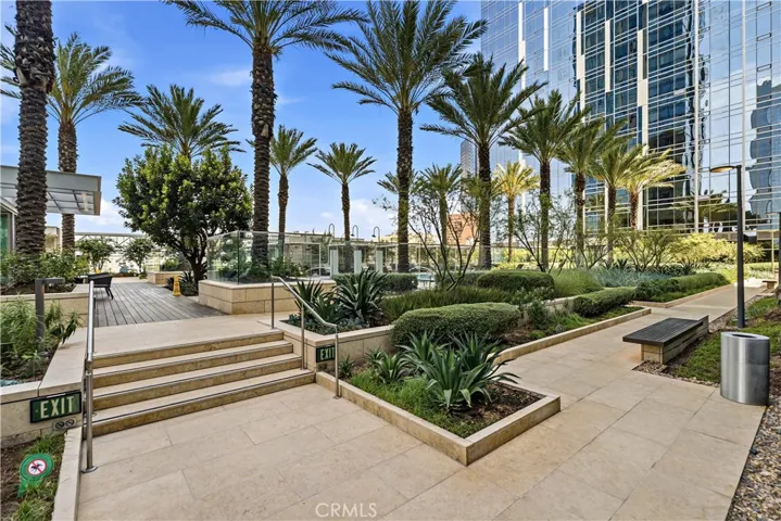 877 Francisco, Los Angeles, California 90017