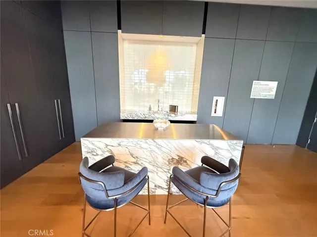 877 Francisco, Los Angeles, California 90017
