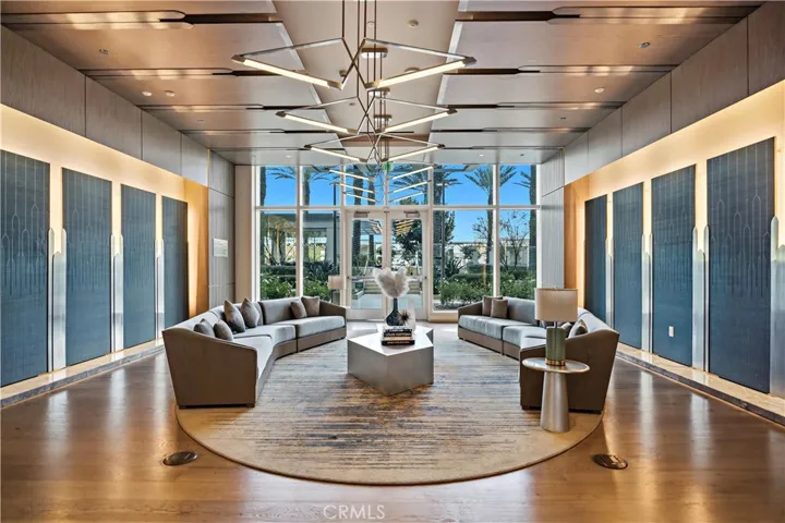877 Francisco, Los Angeles, California 90017