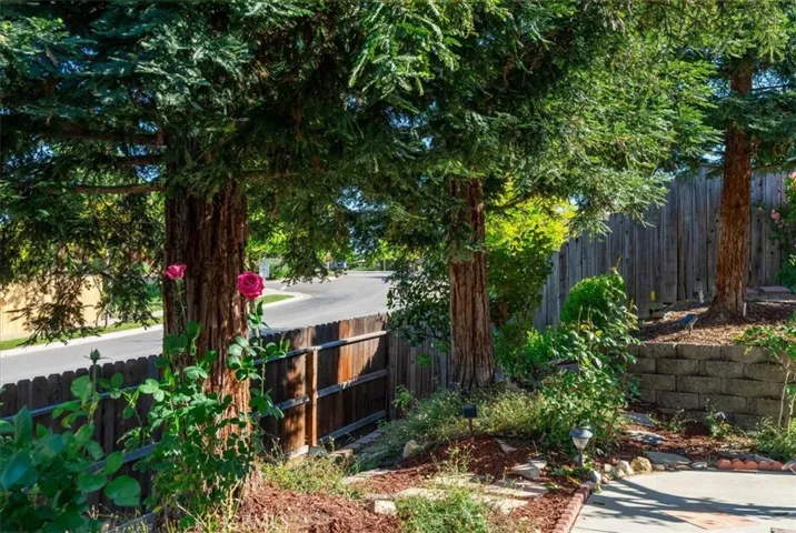 322 Montebello Oaks, Paso Robles, California 93446