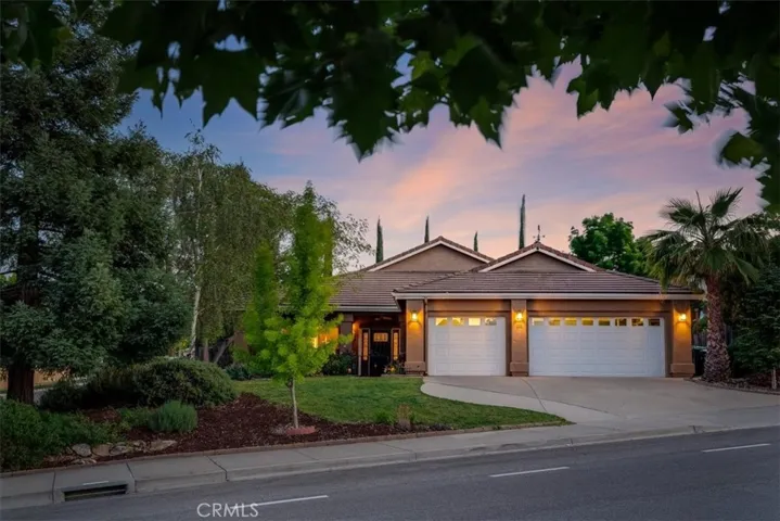 322 Montebello Oaks, Paso Robles, California 93446