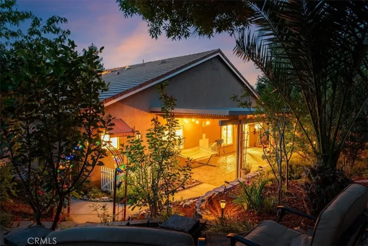 322 Montebello Oaks, Paso Robles, California 93446