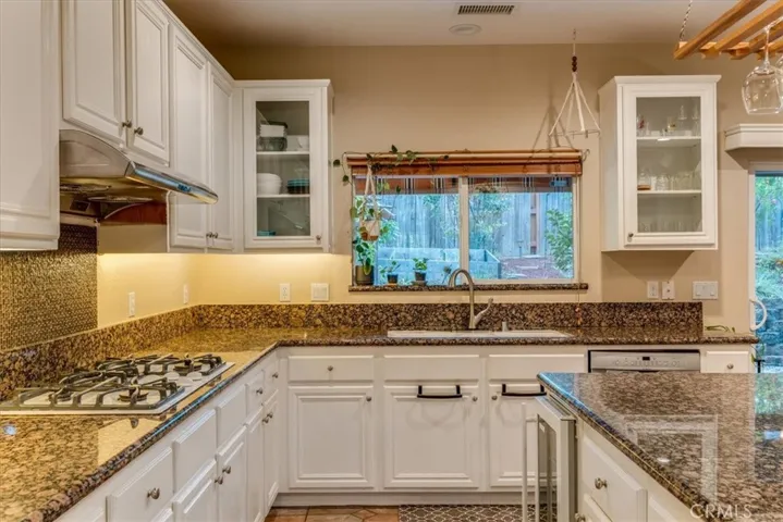 322 Montebello Oaks, Paso Robles, California 93446