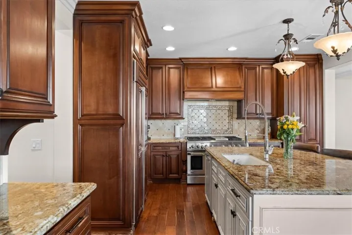 4725 Eagle Ridge Court, Jurupa Valley, California 92509