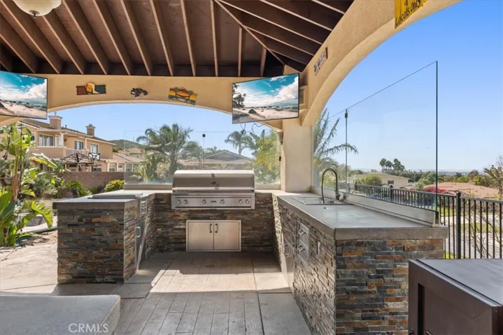 4725 Eagle Ridge Court, Jurupa Valley, California 92509