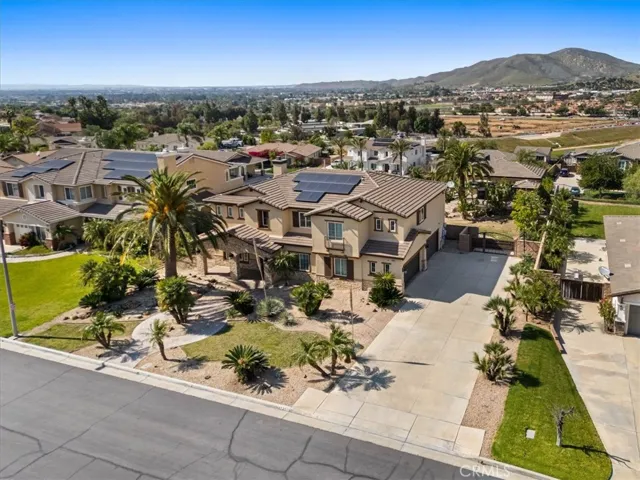 4725 Eagle Ridge Court, Jurupa Valley, California 92509