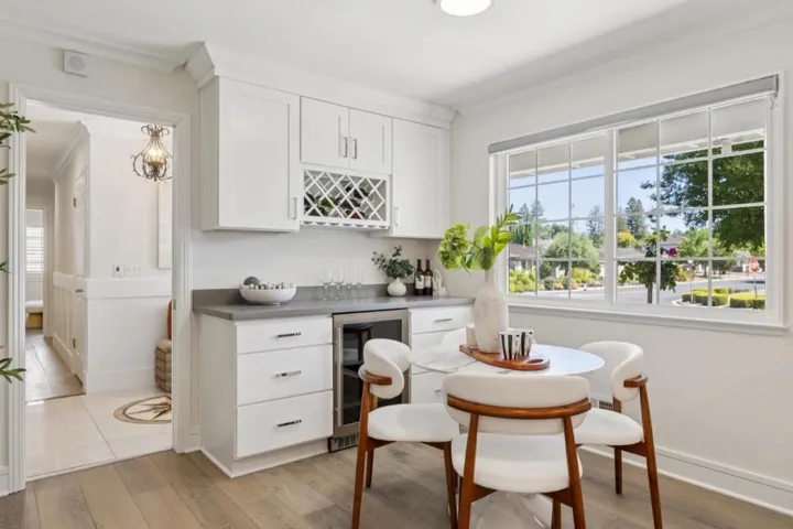 19241 Brockton Lane, Saratoga, California 95070