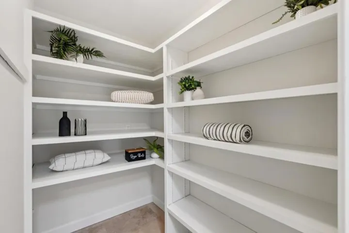 19241 Brockton Lane, Saratoga, California 95070