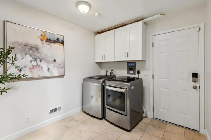 19241 Brockton Lane, Saratoga, California 95070