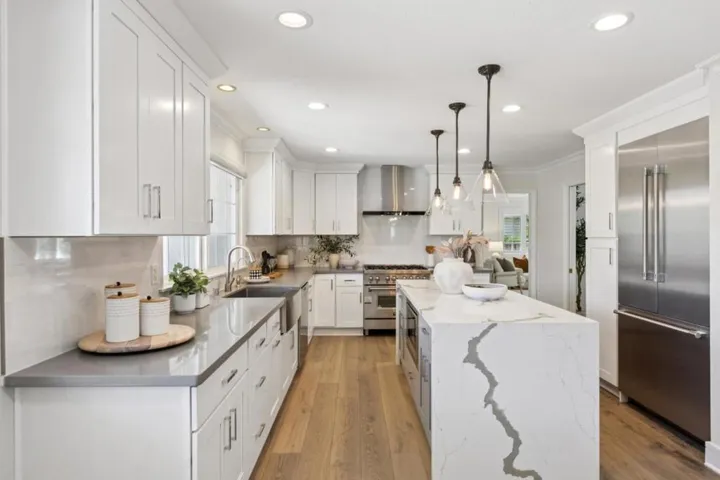 19241 Brockton Lane, Saratoga, California 95070