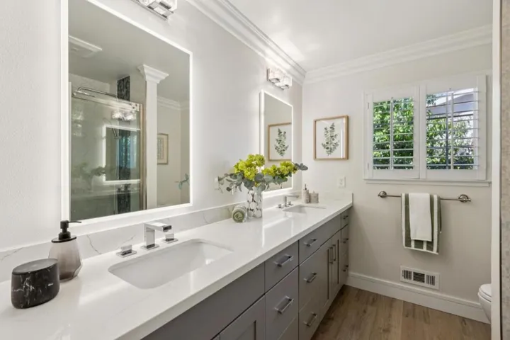 19241 Brockton Lane, Saratoga, California 95070