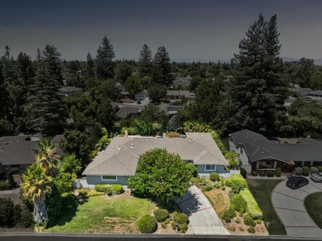 19241 Brockton Lane, Saratoga, California 95070