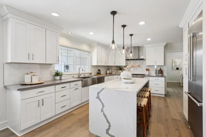 19241 Brockton Lane, Saratoga, California 95070