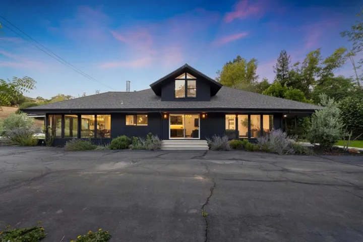 1195 Partrick Road, Napa, California 94558