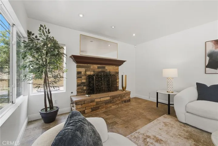 753 El Vallencito, Walnut, California 91789