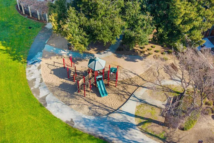400 Ortega Avenue 216, Mountain View, California 94040