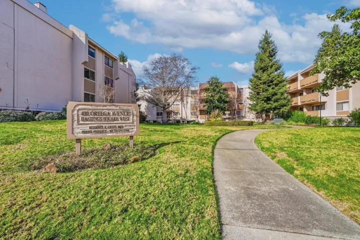 400 Ortega Avenue 216, Mountain View, California 94040