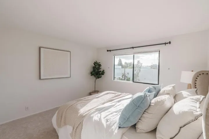 400 Ortega Avenue 216, Mountain View, California 94040