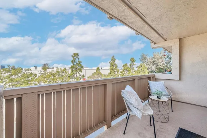 400 Ortega Avenue 216, Mountain View, California 94040