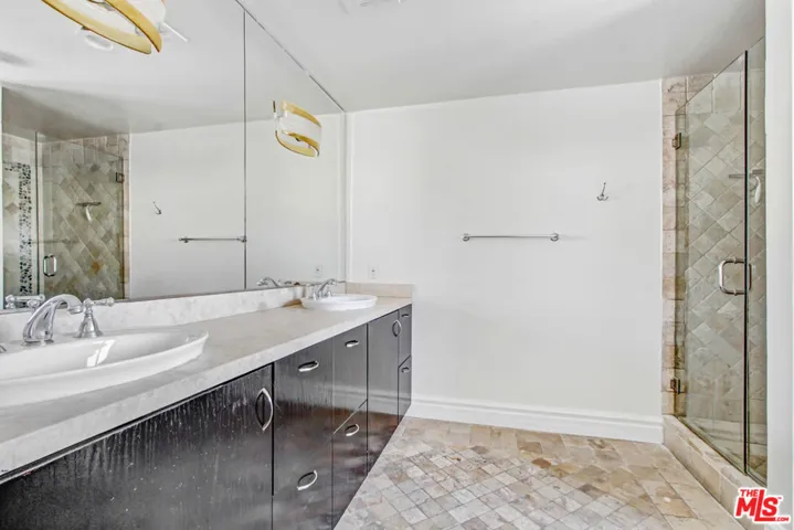 1096 S Bedford Drive 102, Los Angeles, California 90035