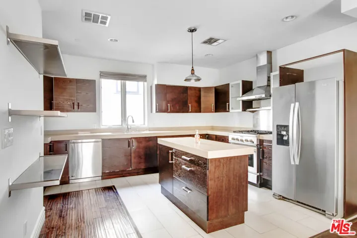 1096 S Bedford Drive 102, Los Angeles, California 90035