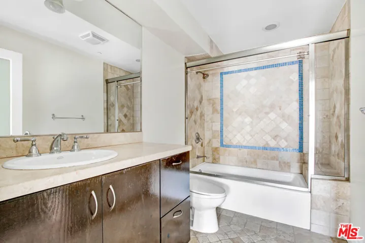 1096 S Bedford Drive 102, Los Angeles, California 90035